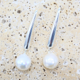 JFL-E-SV  Silver and pearl earrings